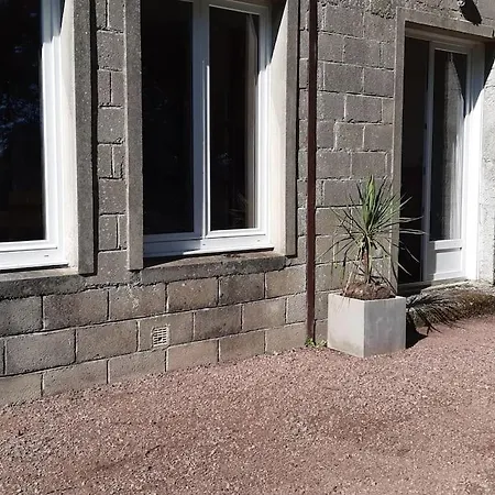 Daire Sous La Charmille. Cerisy-la-Salle