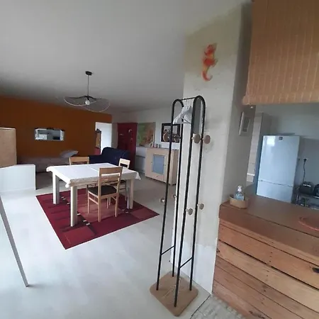 Apartment Sous La Charmille. *