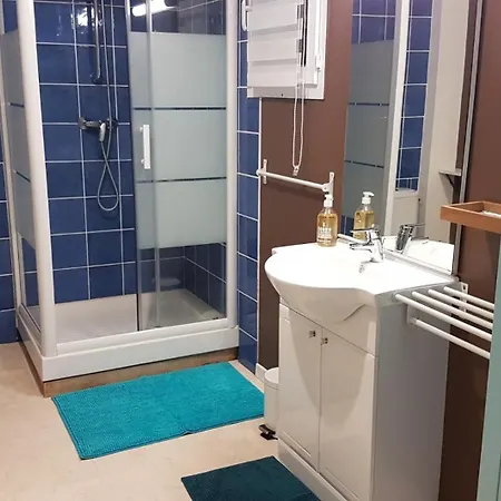 Sous La Charmille. *